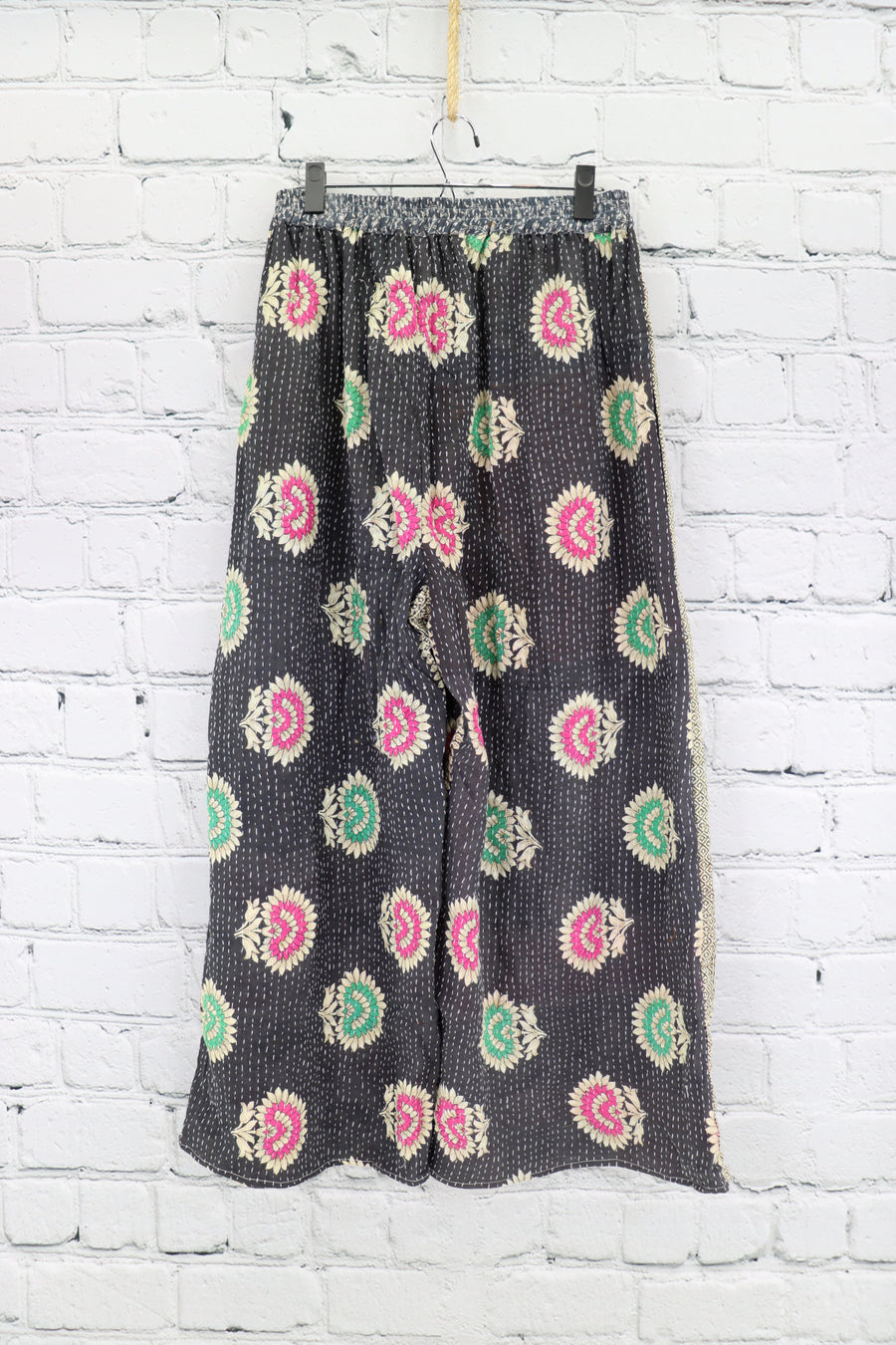Lazy Day Lounge Pants M 0823